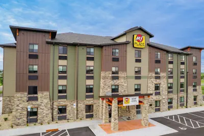 Photo 2 - My Place Hotel-Mitchell, SD