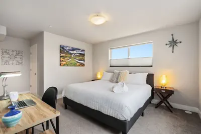 Photo 4 - Elegant Oasis - Fireplaces, King Beds, Mtn Views!