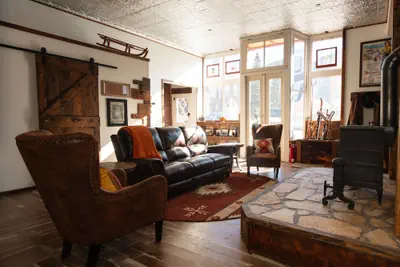 Photo 3 - The Frenchman Suites