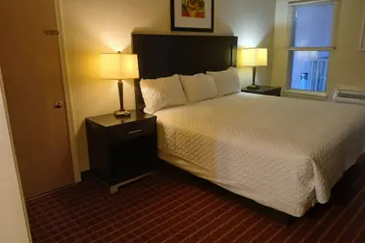 Photo 4 - 76 Family Inn