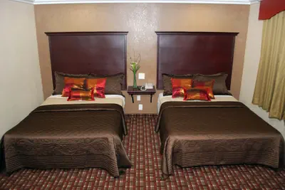 Photo 4 - Budget Inn Anaheim