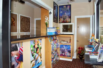 Photo 2 - Budget Inn Anaheim