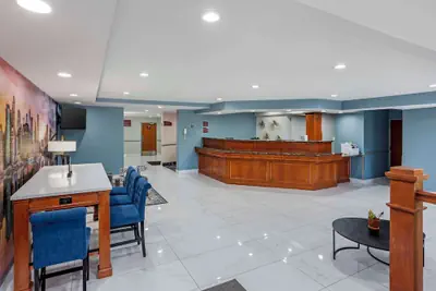 Photo 3 - Best Western New Brunswick - East Brunswick