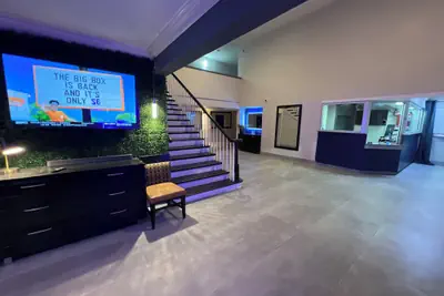 Photo 4 - Boardwalk Suites Lafayette