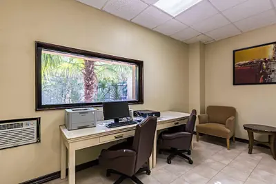 Photo 3 - Eco Inn Suites by Hotel O Baytown