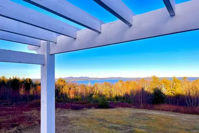Photo 2 - Acadia Ocean View Hotel