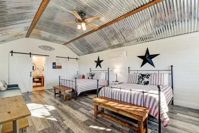 Photo 5 - Stargazing Retreat at Lone Star Cottage