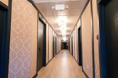 Photo 3 - Speakeasy Suites