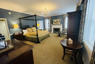 Photo 5 - Excelsior at the Manor House