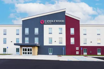 Photo 2 - Candlewood Suites Dothan by IHG