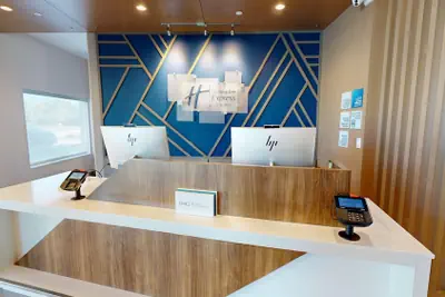 Photo 3 - Holiday Inn Express & Suites Chicago Schaumburg by IHG