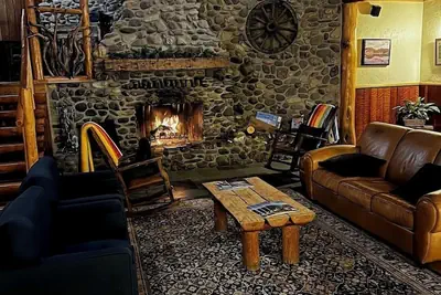 Photo 3 - The Lindsay Lodge & Restaurant