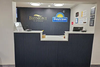 Photo 5 - Days Inn By Wyndham Davenport