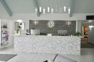 Photo 4 - Ocean Paradise Hotel and Resort