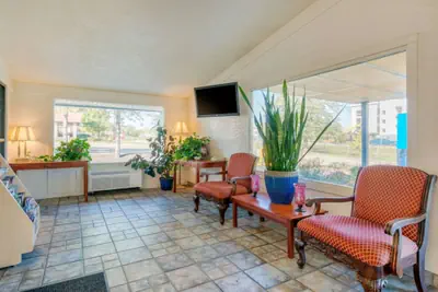 Photo 3 - Hilliard Motor Lodge
