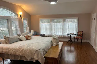 Photo 4 - 37 Oak Ridge House