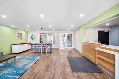 Photo 5 - Woodspring Suites Fort Myers - Cape Coral