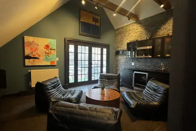 Photo 2 - Stay At Jimmy's