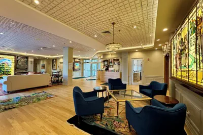 Photo 2 - The Gem Museum Suites