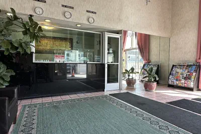 Photo 3 - Garden Grove Inn