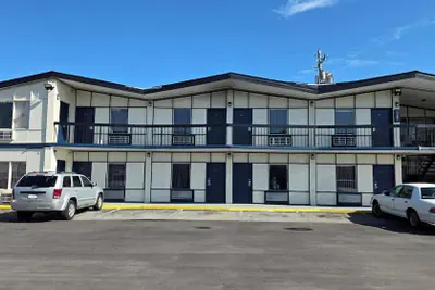 Photo 2 - Washington Motel By Hotel O