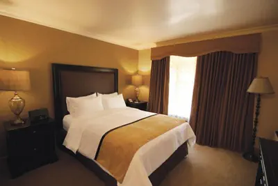 Photo 4 - The Inn at UCLA