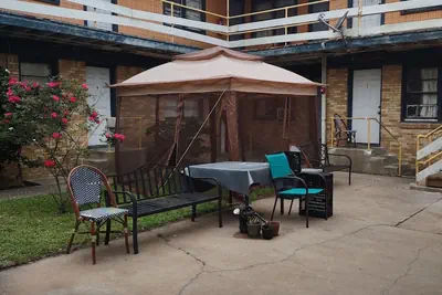 Photo 2 - Rosenberg Motel