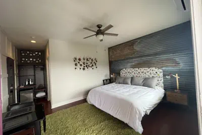 Photo 3 - The Guesthouse at The Lonely Oak