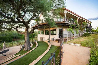 Photo 2 - The Guesthouse at The Lonely Oak