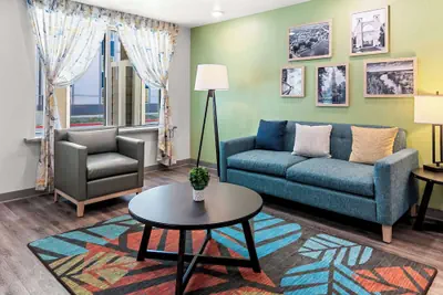 Photo 5 - Woodspring Suites Waco South