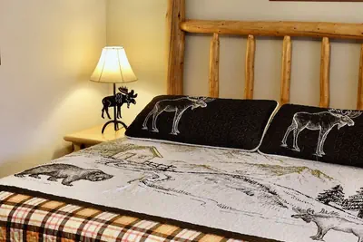 Photo 2 - Rocky Mountain Lodge