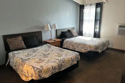 Photo 5 - Budget Inn