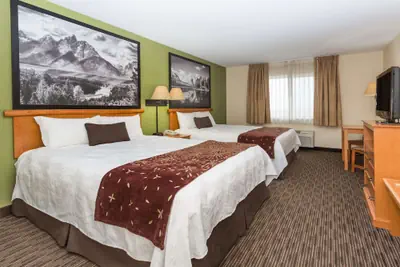 Photo 5 - Super 8 by Wyndham Wheatland Wyoming