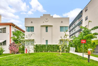 Photo 2 - West Deco Boutique Apartments
