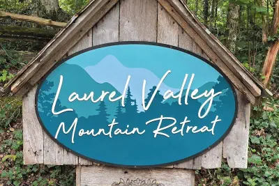 Photo 2 - Laurel Valley Mountain Retreat
