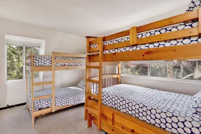 Photo 5 - Pinewood INN #2093
