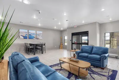 Photo 3 - Riverstone Suites - Chippewa Falls