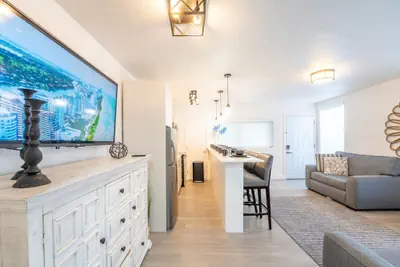 Photo 3 - ONE Bedroom Apartment