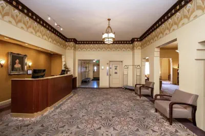 Photo 5 - The Baroness Hotel