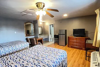 Photo 5 - Westerner Motel