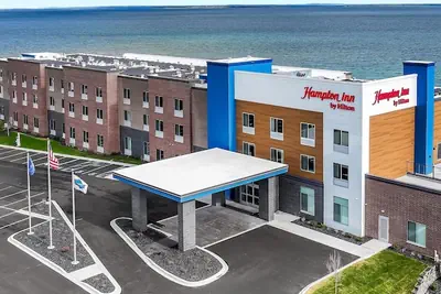 Photo 2 - Hampton Inn St Ignace Lakefront Mackinac