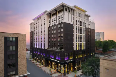 Photo 2 - Tempo By Hilton Raleigh Downtown