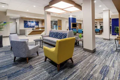 Photo 5 - Holiday Inn Express & Suites Benson by IHG