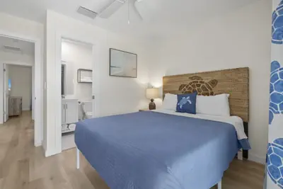 Photo 4 - Driftwood Inn
