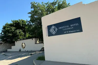 Photo 2 - Oriental Hotel