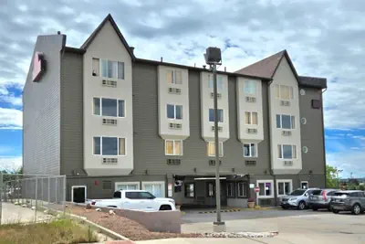 Photo 2 - Olympia Inn