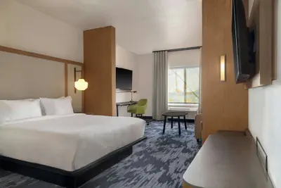 Photo 5 - Fairfield by Marriott Inn & Suites Kansas City at The Legends