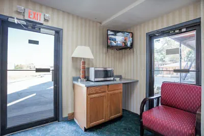 Photo 3 - Southern Inn By OYO Walterboro I-95