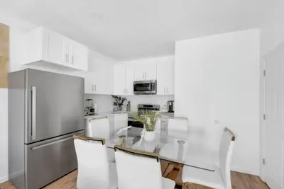 Photo 5 - Luxury 3 BR Near NYC with Easy Parking