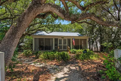 Photo 2 - 2 Minutes to the Beach; Close to Seaside, Vintage Cottage in Old Seagrove